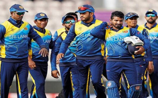 ক্রিকেটকে বিদায় বলে দিলেন শ্রীলঙ্কার তারকা অলরাউন্ডার