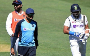 ডাবল সেঞ্চুরি করে সবাইকে কড়া জবাব দিলেন মোহাম্মদ শামি