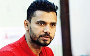 এবার বিপিএল নিয়ে মুখ খুললেন মাশরাফী