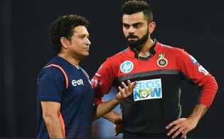 কোহলির উচিত এখন শচীনকে ফোন দেওয়া