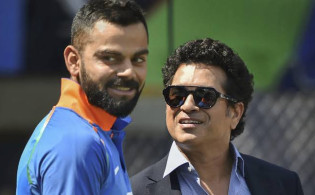 হারানো ফর্ম ফিরে পাওয়ার জন্য কোহলিকে নতুন পরামর্শ দিলেন গাভাস্কার