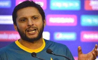পাওয়ার হিটিং কোচের প্রস্তাব নিয়ে যা বললেন আফ্রিদি