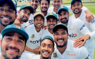 বিশেষ একটি কারনে ঐতিহাসিক জয়ও ভুলে যেতে চান মুমিনুল