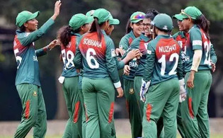 দেশের সেরা পেস বোলারকে ছাড়ায় স্কোয়াড ঘোষণা
