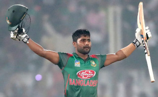 4,4,4,6,2,4 ব্যাট হাতে ঝড় তুলেছে ইমরুল কায়েস,দেখেনিন সর্বশেষ স্কোর