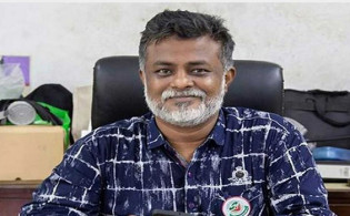 নারায়ণগঞ্জ সিটি নির্বাচন : বিপুল ভোটে জয়ী হলেন খোরশেদ