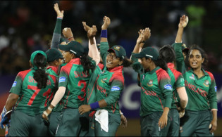 বাছাই পর্বের প্রথম দিনেই মালয়েশিয়ার বিরুদ্ধে বড় জয় তুলে নিলো টাইগ্রেসরা