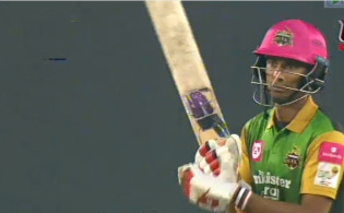 চার ছক্কার ঝড়ে বিপিএলের ৫০ ফিফটি হাকিয়ে out তামিম