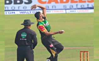 ২০২০ সালের পর এই প্রথম মাঠে নেমেই বাজিমাত করলেন মাশরাফি