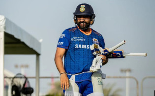 নেতৃত্তের জন্য রোহিত প্রস্তুত থাকলেও যে ক্রিকেটারকে বেছে নিচ্ছে নির্বাচকরা