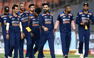 গিরগিটির মত খেলোয়াড় পাল্টাচ্ছে ভারতের ক্রিকেট বোর্ড,শুরু হয়েছে পরিবর্তনের হিড়িক