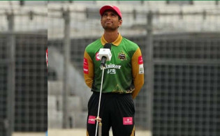 জয়ের লক্ষ্যে টস জিতে কঠিন সিদ্ধান্ত নিলো ঢাকা