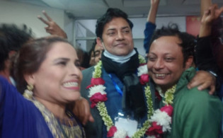 ব্রেকিং নিউজ : অভিনয় শিল্পী সংঘের নির্বাচনে জয়ী হলেন যারা