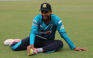 ব্রেকিং নিউজ : মিরাজকে বাদ দিয়ে নতুন অধিনায়কের নাম ঘোষণা করলো চট্টগ্রাম চ্যালেঞ্জার্স