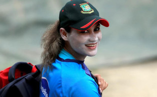 শত জল্পনা ও সমালোচনার পর নারী বিশ্বকাপে জাহানারাকে নিয়ে নতুন সিদ্ধান্ত নিলো বিসিবি