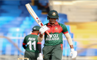 বিশ্বকাপ : ১৯ ওভারেই ৫ উইকেট হারালো বাংলাদেশ,দেখেনিন সর্বশেষ স্কোর