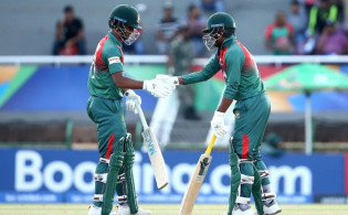 ভারতের বিপক্ষে ব্যাটিংয়ে বাংলাদেশ