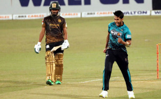 অভিষেক ম্যাচে হ্যাটট্রিক করে মাশরাফিকে নিয়ে যা বললেন মৃত্যুঞ্জয়