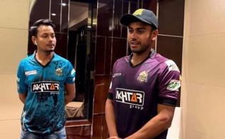 অধিনায়কত্ব থেকে বাদ ; চট্টগ্রামের রহস্যজনক সিদ্ধান্ত নিয়ে ক্ষুব্ধ হয়ে যা বললেন মিরাজ