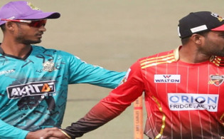 শেষ হলো কুমিল্লা বনাম চট্টগ্রামের খেলা