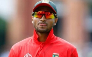 গত ৪৫ ইনিংসের যা পারেনি এবার সেটাই করে দেখালেন সাকিব