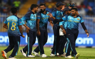 ব্রেকিং নিউজ : সামনে এলো গোাঁপন খবর,অবসরে যাচ্ছেন আরেক লঙ্কান তারকা