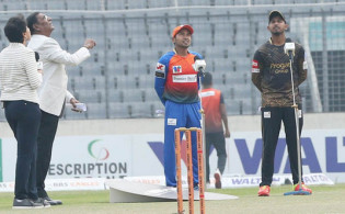 শেষ হলো সিলেট ও খুলনার মধ্যকার ম্যাচের টস