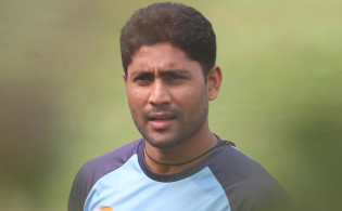এতো কঠিন একটা সিদ্ধান্ত নিয়ে কতোটা সফল : ইমরুল কায়েস