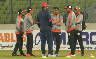 বিপিএলে মাত্র ‘৪’ ঘণ্টার ব্যবধানে সবকিছু পাল্টে দিলো কুমিল্লা
