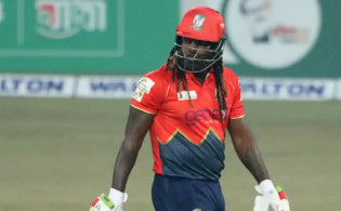 চরম দু:সংবাদ : বিপিএলেই গেইল অধ্যায়ের সমাপ্তি