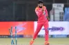 অবিশ্বাস্য শাদাব খান : পিএসএলে গড়লেন নতুন রেকর্ড