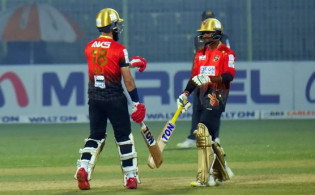 টস শেষ দুই দলের একাদশেই পরিবর্তন
