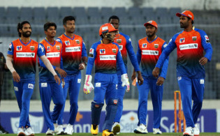 শ্বাসরুদ্ধকর লড়াইয়ে শেষ হলো চট্টগ্রাম ও খুলনার ১ম এলিমিনেটর ম্যাচ, দেখেনিন ফলাফল