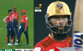 শেষে পথে এসে চার ছক্কার ঝড় তুলেছে মঈন আলী