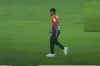 বরিশালকে ফ্রি ফ্রি রান দিয়ে দিচ্ছে মুস্তাফিজ