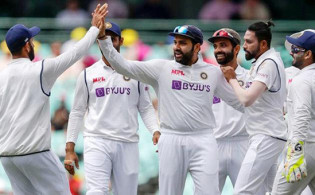 শ্রীলঙ্কা সিরিজে ভারত দল থেকে ৪ জনকে বাদ দিয়ে ভারতের টেস্ট দল ঘোষণা