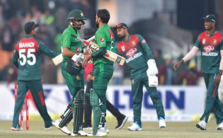 বাংলাদেশকে অপমান করলো পাকিস্তানের কলঙ্কিত ও নিষিদ্ধ ক্রিকেটার