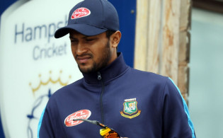 ব্রেকিং নিউজ : আবারো কি শাস্তি পাবেন সাকিব