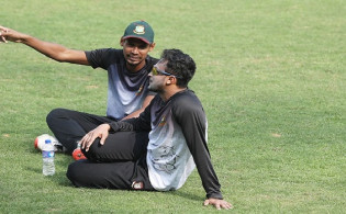 ব্রেকিং নিউজ : বাংলাদেশ দল গেলেও গেলো না সাকিব-মুস্তাফিজ