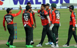 ‘আপনারা আমাদেরকে গালি দেবেন না’