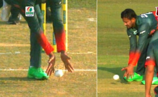 শুরুতেই ৩ উইকেট হারিয়ে বিপদে আফগানিস্তান