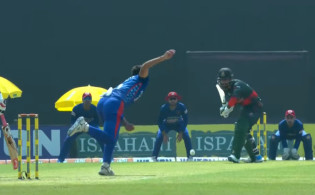 চলছে বাংলাদেশ আফগানিস্থানের ম্যাচ, খেলাটি সরাসরি দেখুন এখানে লাইভ