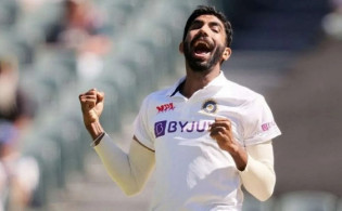 আইসিসি টেস্ট র্যাংকিংয়ে চমক দেখালো বুমরাহ