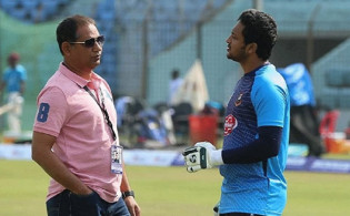 মা ও মেয়ে অসুস্থ : সাকিবের দেশে ফিরে যাওয়া নিয়ে নতুন তথ্য দিলেন : বাশার