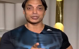 পাকিস্তান হারলেও বেজায় খুশি শোয়েব আখতার