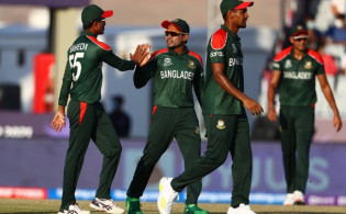 ‘৯’ রানের জন্য শতক বঞ্চিত টাইগার ব্যাটার