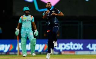 হার্দিকের একটি প্রস্তাব হেসে উড়িয়ে দিয়েছিলেন, ম্যাচ শেষে ফাঁস করলেন শামি