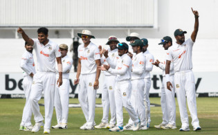 দক্ষিণ আফ্রিকার মাটিতে এখন রাজত্ব করছে বাংলাদেশী পেসার খালেদ