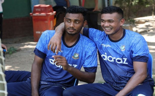 চরম দু:সংবাদ : দ্বিতীয় ম্যাচের আগেই দেশে ফিরছেন তাসকিন-শরিফুল