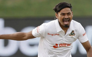 তাইজুল নৈপুণ্য, দিন শেষে ভালো অবস্থানে বাংলাদেশ